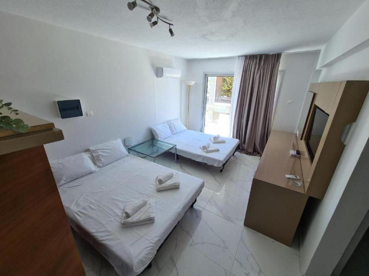 Fotoxenia Luxury Apts พาราลิมนี ภายนอก รูปภาพ